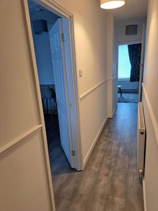 1 Bed Apart Dowlais Екстер'єр фото