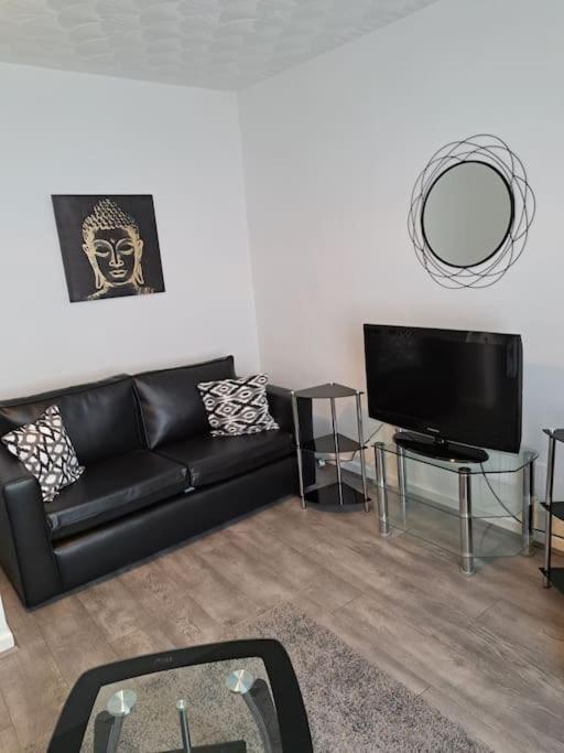 1 Bed Apart Dowlais Екстер'єр фото