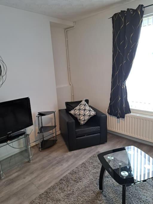 1 Bed Apart Dowlais Екстер'єр фото